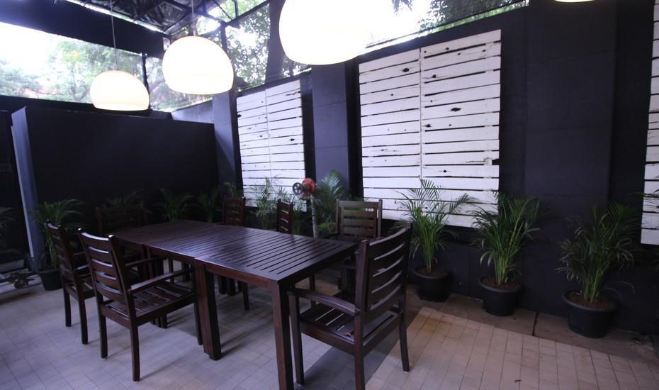 Hotel Woodland Pune Exterior photo